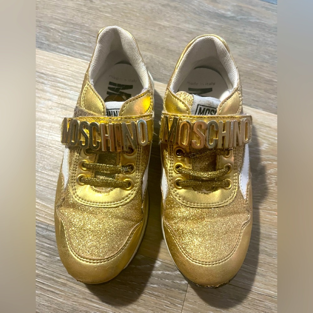 Moschino sneakers